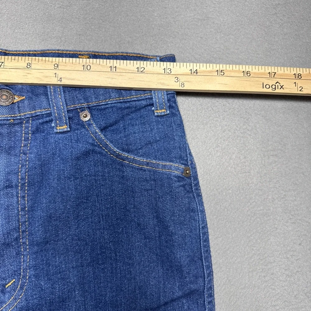 Vintage Levis Movin On Jeans Womens 26x28‎ Bootcut Talon Zipper Rare Dark Denim